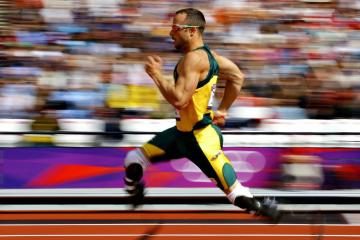 开云体育APP下载-巴萨铁蹄碾过东亚壁垒，维尼修斯加冕韩国杀手