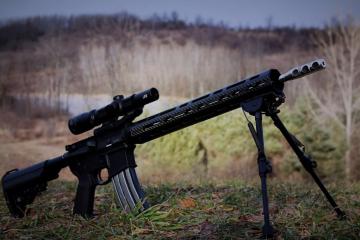 开云体育-恩比德一柱擎天，爵士第三节风暴击溃火箭