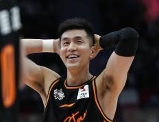 开云体育app-篮网横扫凯尔特人，郭艾伦扛起全队