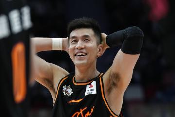 开云体育app-篮网横扫凯尔特人，郭艾伦扛起全队