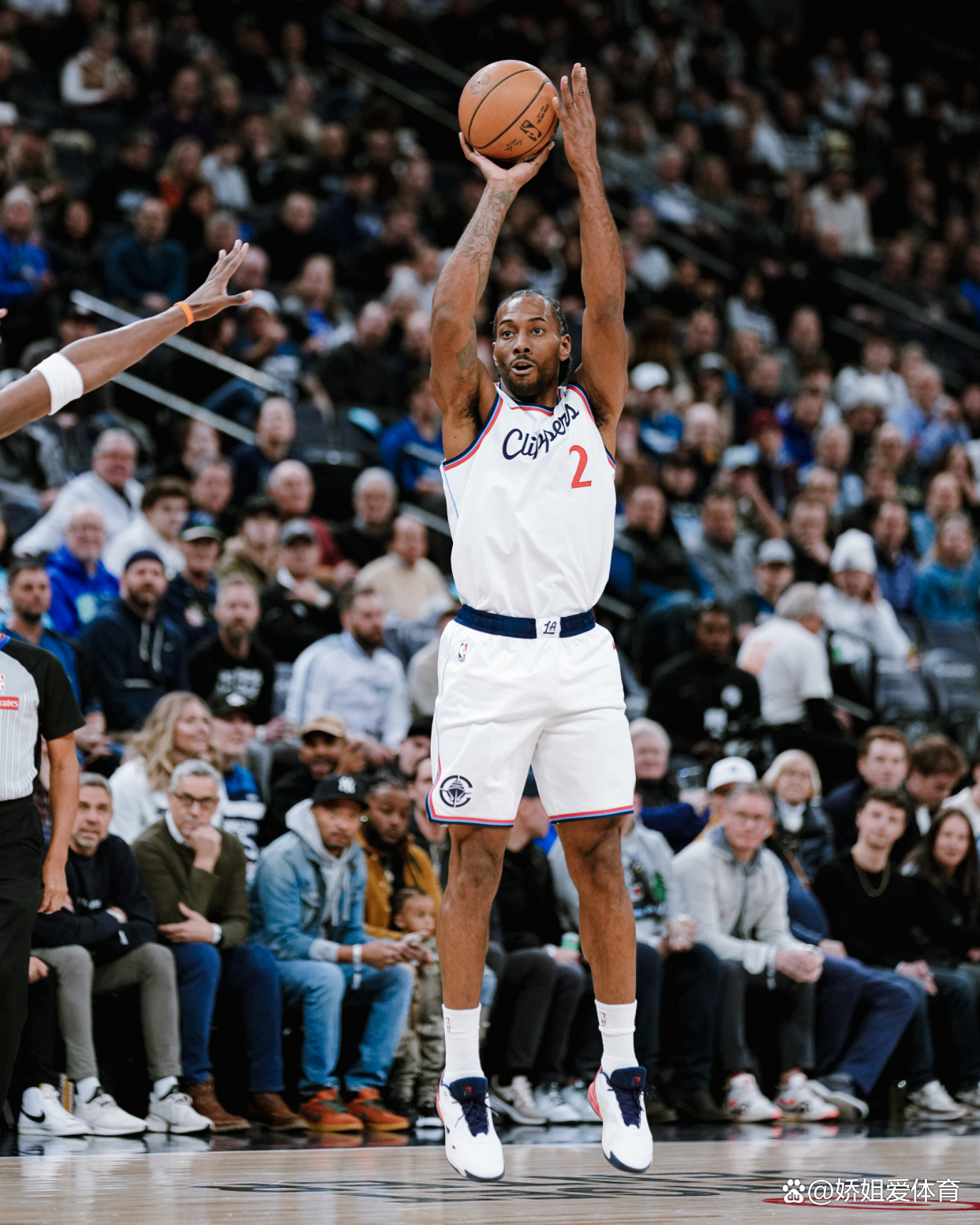 开云APP-独行侠逆转快船，戈贝尔点燃赛场