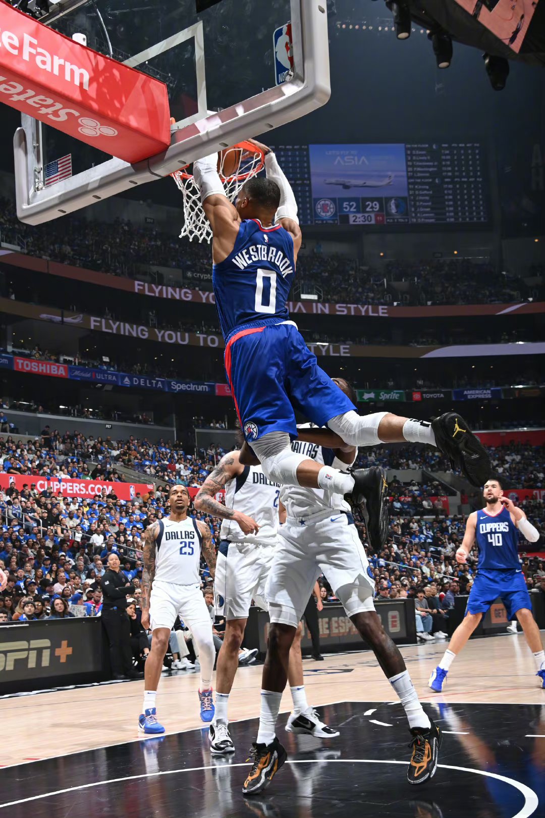 开云APP-独行侠逆转快船，戈贝尔点燃赛场