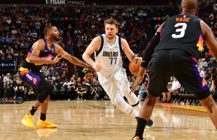 开云官网-吉林队逆转北京队，布克统治全场