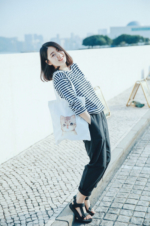 开云体育官网-约基奇实力证明自我，76人正面击溃辽宁队，篮球跨界对比的深度解析