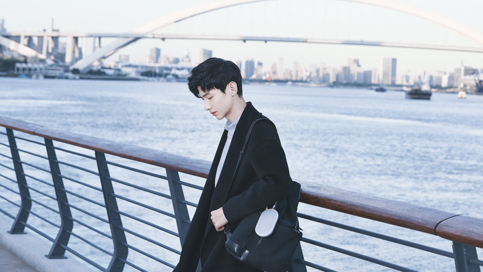 开云体育在线-武切维奇肉搏撕裂防线，绿军加时赛上演意志的胜利