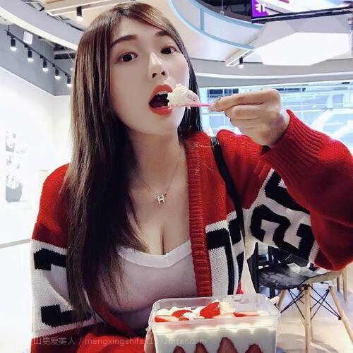 开云体育app-一场跨越时空的对决，当罗马黄衫与加勒比精神相遇，维尼修斯成为新传奇的桥梁